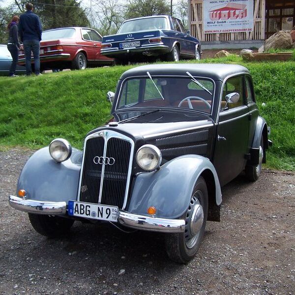 2013_04_28 Oldtimertreffen Garbisdorf Quellenhof (32).JPG