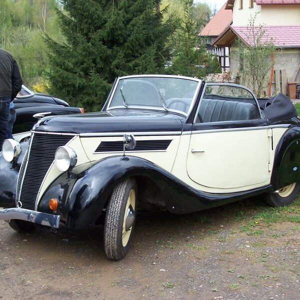 2013_04_28 Oldtimertreffen Garbisdorf Quellenhof (17).JPG