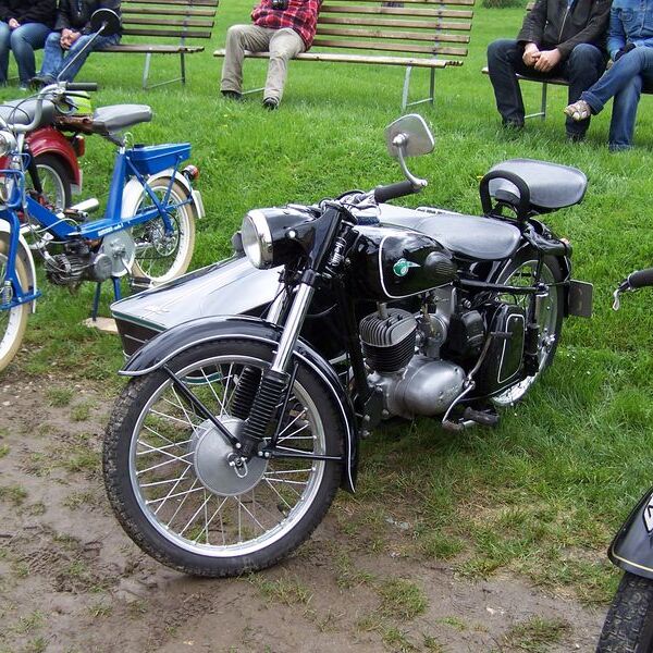 2013_04_28 Oldtimertreffen Garbisdorf Quellenhof (54).JPG