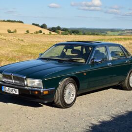 1992_Jaguar XJ6 3.2 (1).jpg