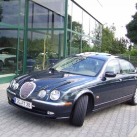 jaguar_s_type_2.jpg